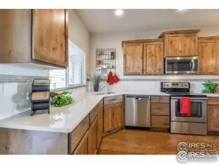 Photo #4: 872310 Listing