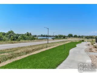 Photo #2: 872957 Listing