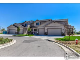 Photo #6: 872957 Listing