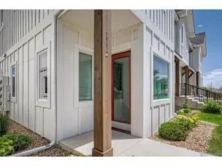 Photo #2: 8737701 Listing