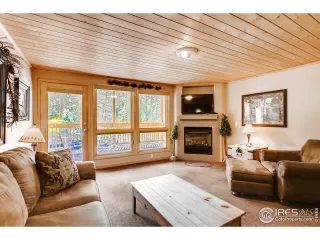 Photo #1: 875105 Listing