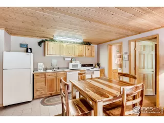 Photo #4: 875105 Listing