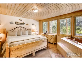 Photo #6: 875105 Listing