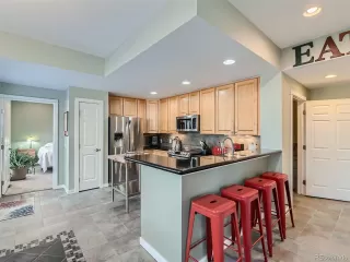 Photo #6: 8763571 Listing