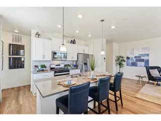 Photo #6: 8764261 Listing