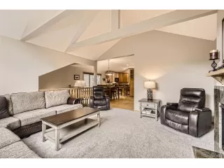 Photo #6: 8764898 Listing