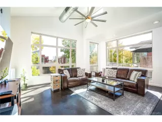 Photo #2: 8766359 Listing 