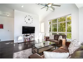 Photo #4: 8766359 Listing 