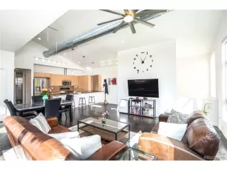 Photo #5: 8766359 Listing 