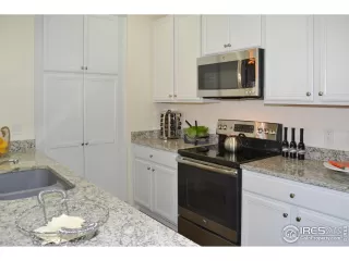 Photo #3: 878402 Listing