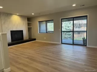 Photo #5: 8791616 Listing