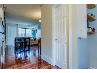 Photo #6: 8806186 Listing