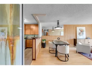 Photo #5: 8812424 Listing