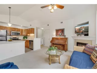 Photo #5: 8813675 Listing