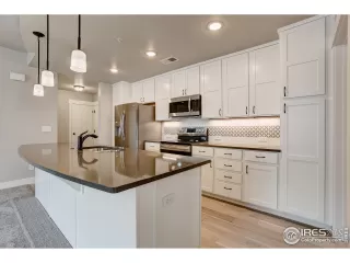 Photo #5: 882268 Listing