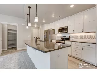 Photo #6: 882268 Listing