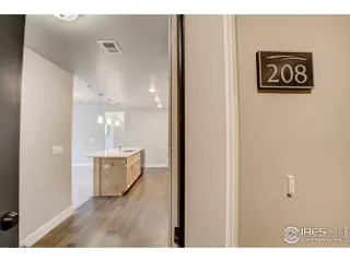 Photo #5: 882269 Listing