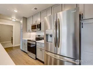 Photo #5: 882280 Listing 