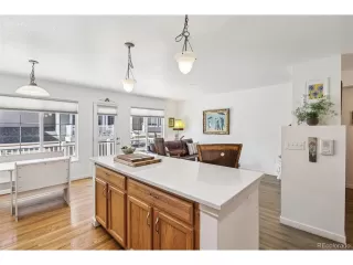 Photo #5: 8824238 Listing