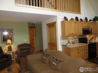 Photo #5: 882778 Listing