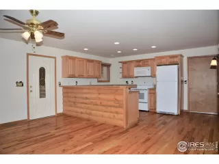 Photo #5: 883305 Listing