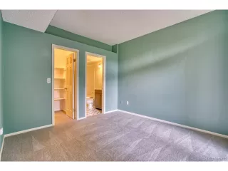 Photo #6: 8834411 Listing