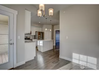 Photo #4: 883931 Listing