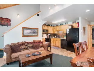 Photo #6: 884201 Listing