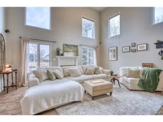 Photo #3: 8842297 Listing