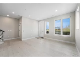 Photo #2: 8846967 Listing 