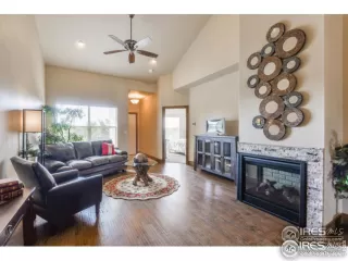 Photo #2: 884721 Listing