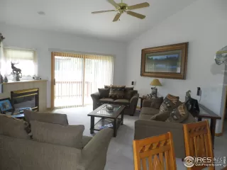 Photo #4: 884800 Listing