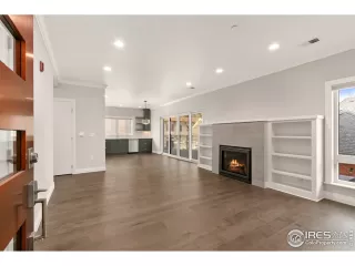 Photo #3: 884804 Listing