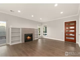 Photo #4: 884804 Listing