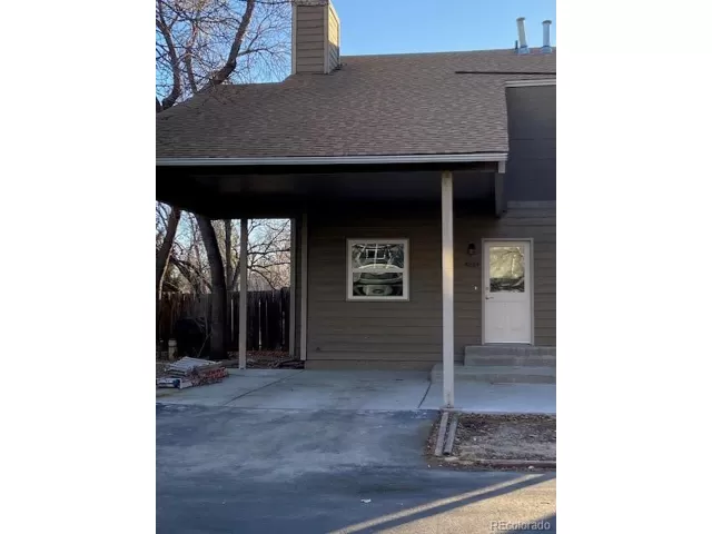 MLS: 8849935 Condo For Sale