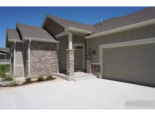 Photo #4: 885151 Listing