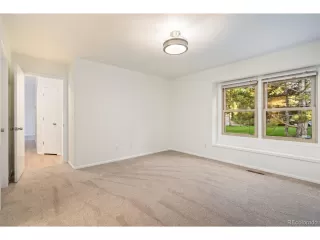 Photo #5: 8854141 Listing