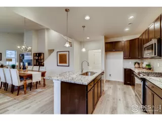 Photo #4: 885623 Listing