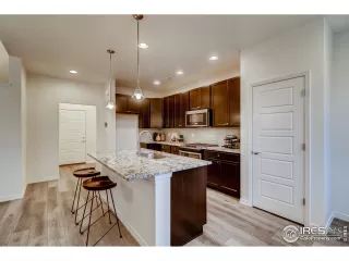 Photo #6: 885623 Listing