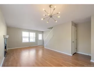 Photo #4: 8856309 Listing