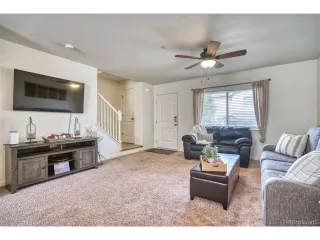 Photo #5: 8857101 Listing