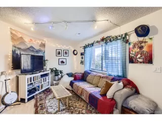 Photo #5: 8859417 Listing 