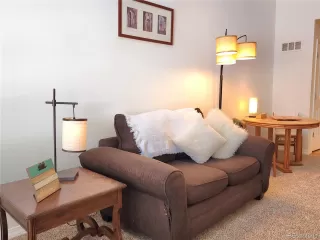 Photo #4: 8871997 Listing