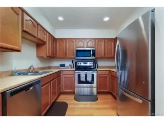 Photo #5: 8871997 Listing