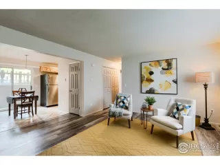 Photo #4: 887777 Listing