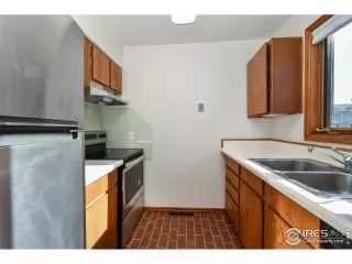 Photo #4: 887919 Listing