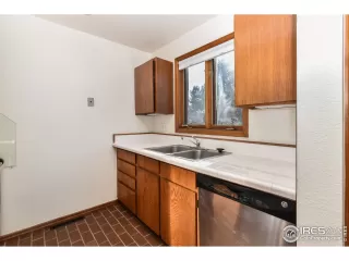 Photo #6: 887919 Listing