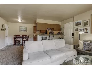 Photo #4: 887937 Listing