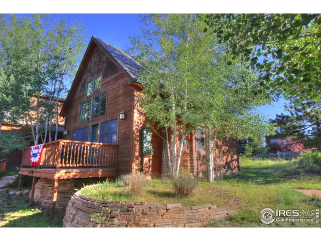 MLS: 888133 Condo For Sale