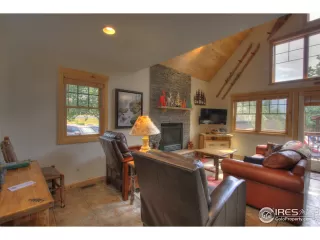 Photo #4: 888133 Listing